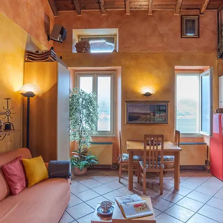 Bright In With View! Apartment Nesso