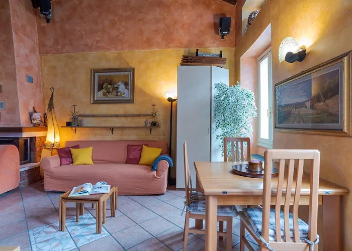 Gueshost - Bright In With View! Apartmán