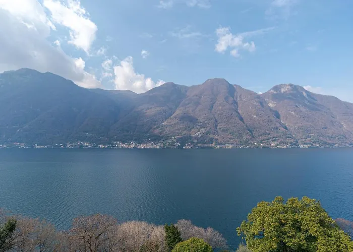 Apartmán Gueshost - Bright In With View!